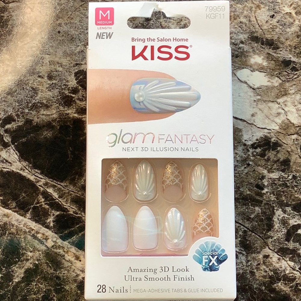 3-Dimensional sea themed nails 🌊
